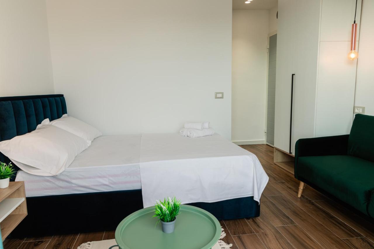 Prime Location Studio In Tirana Bagian luar foto